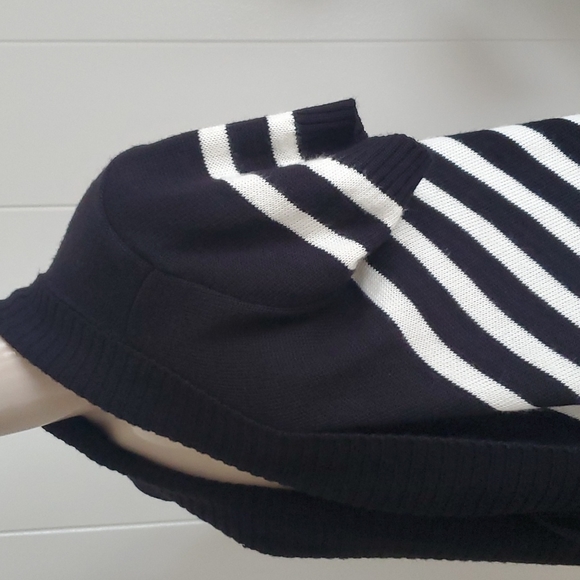 Sweet & Sinful Women's Stripe Black White Assymmetrical Blazer Sweater Like Med. - Picture 5 of 11